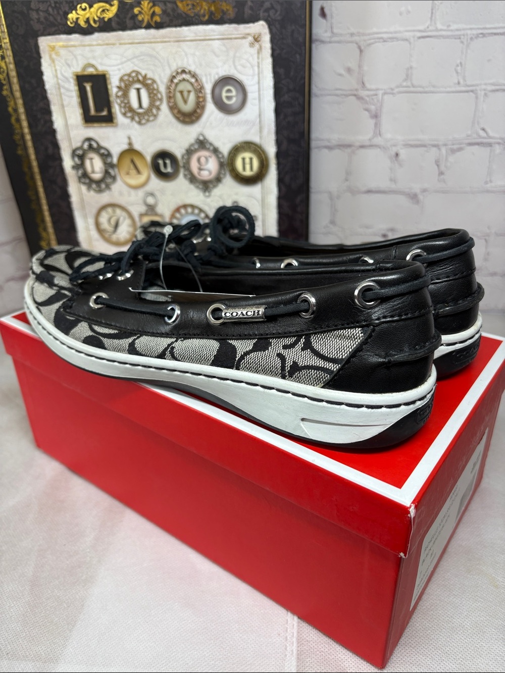 Women’s 7M Coach Lace up Boat Shoes Black Leather Signature C EUC w/Red Shoe Box - Picture 4 of 14